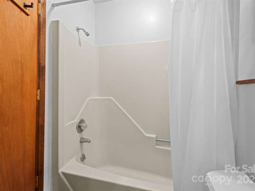 212 Saddle Lane, Deep Gap, NC 28618.  MLS# CAR4262907, YatesRealty ID 7001. 