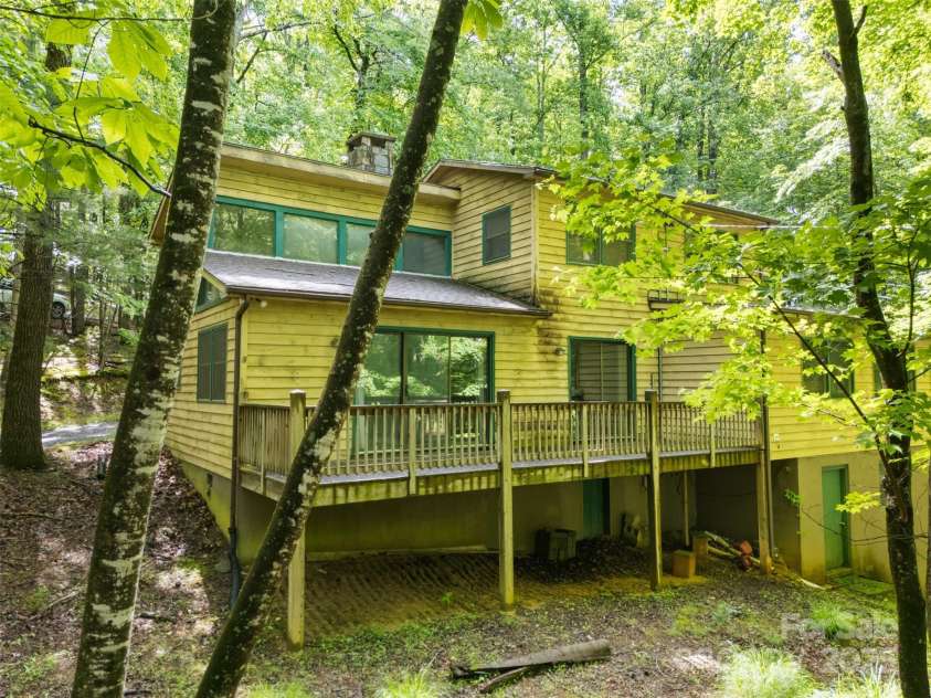212 Saddle Lane, Deep Gap, NC 28618.  MLS# CAR4262907, YatesRealty ID 7001. 
