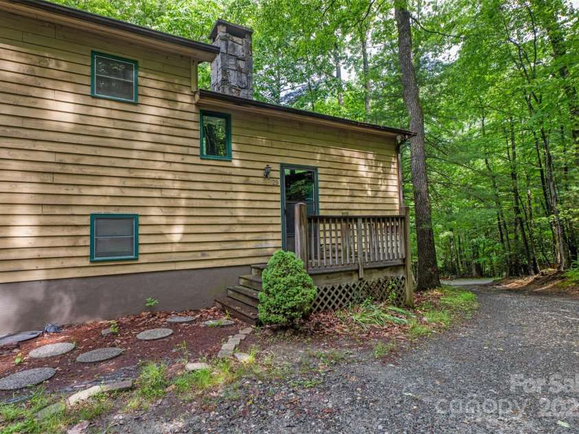 212 Saddle Lane, Deep Gap, NC 28618.  MLS# CAR4262907, YatesRealty ID 7001. 