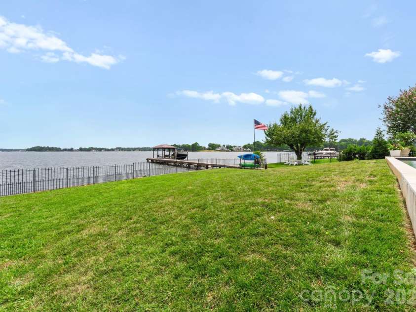 20732 Eastpoint Drive, Cornelius, NC 28031.  MLS# CAR4340192, YatesRealty ID 7002. 