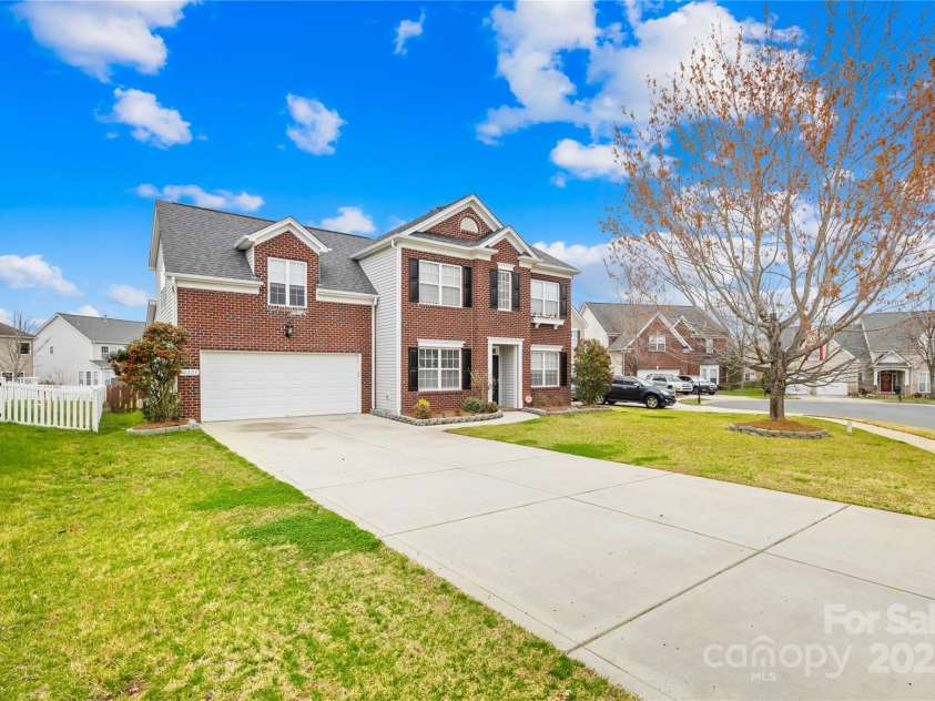 10223 Kelso Court, Charlotte, NC 28278.  MLS# CAR4234539, YatesRealty ID 7005. 