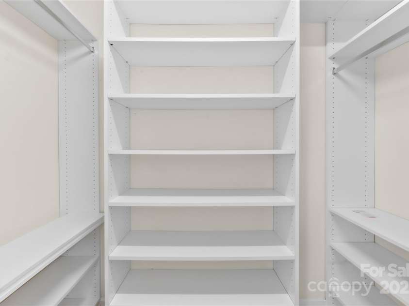 10223 Kelso Court, Charlotte, NC 28278.  MLS# CAR4234539, YatesRealty ID 7005. Custom closet