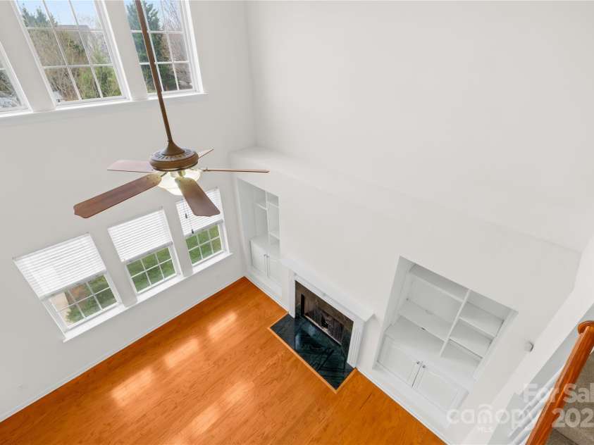 10223 Kelso Court, Charlotte, NC 28278.  MLS# CAR4234539, YatesRealty ID 7005. Grand view overlooking two-story family room
