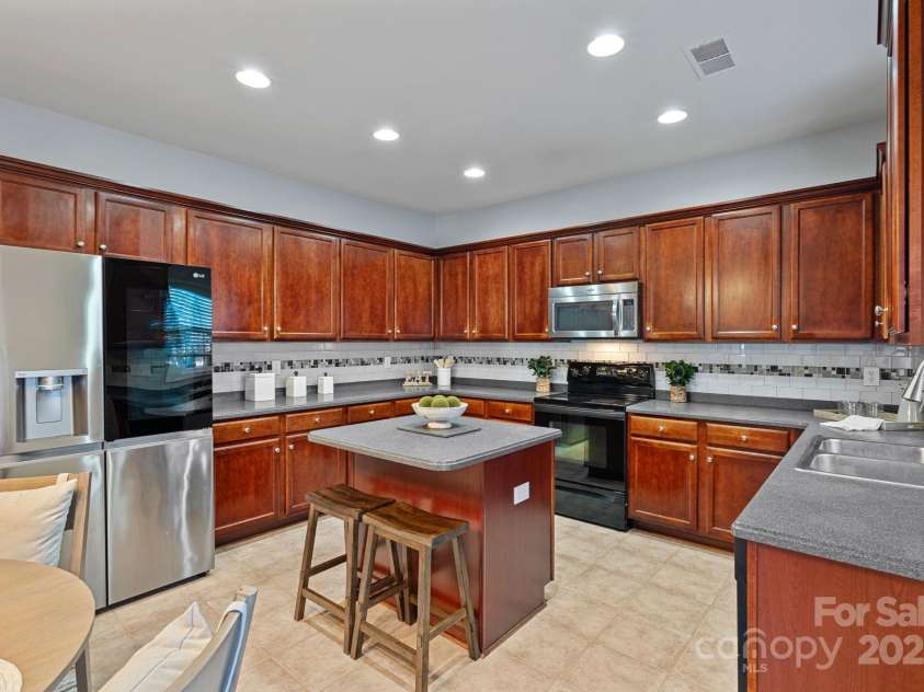 143 Wendover Trace, Mooresville, NC 28117.  MLS# CAR4318038, YatesRealty ID 7006. 