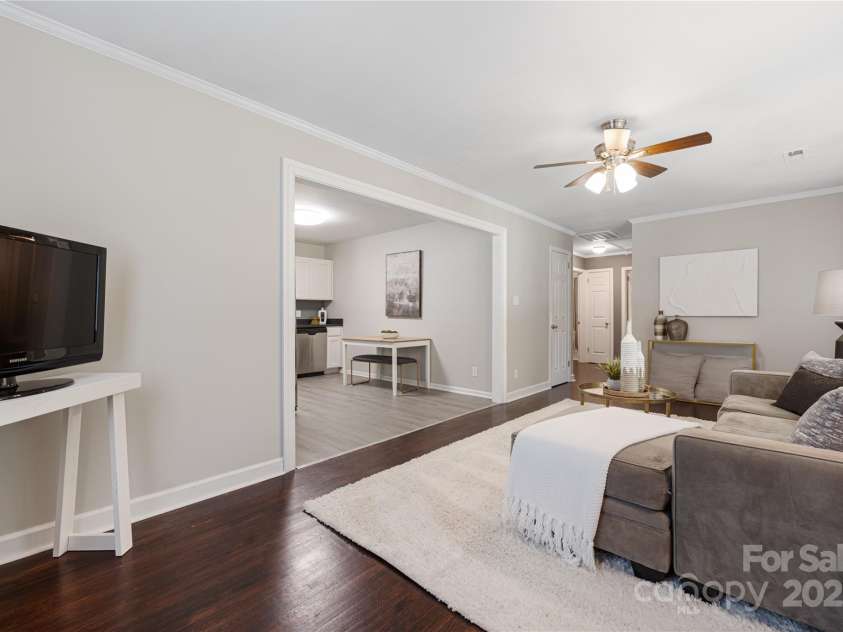 2601 Dora Drive, Charlotte, NC 28215.  MLS# CAR4247903, YatesRealty ID 7006. 