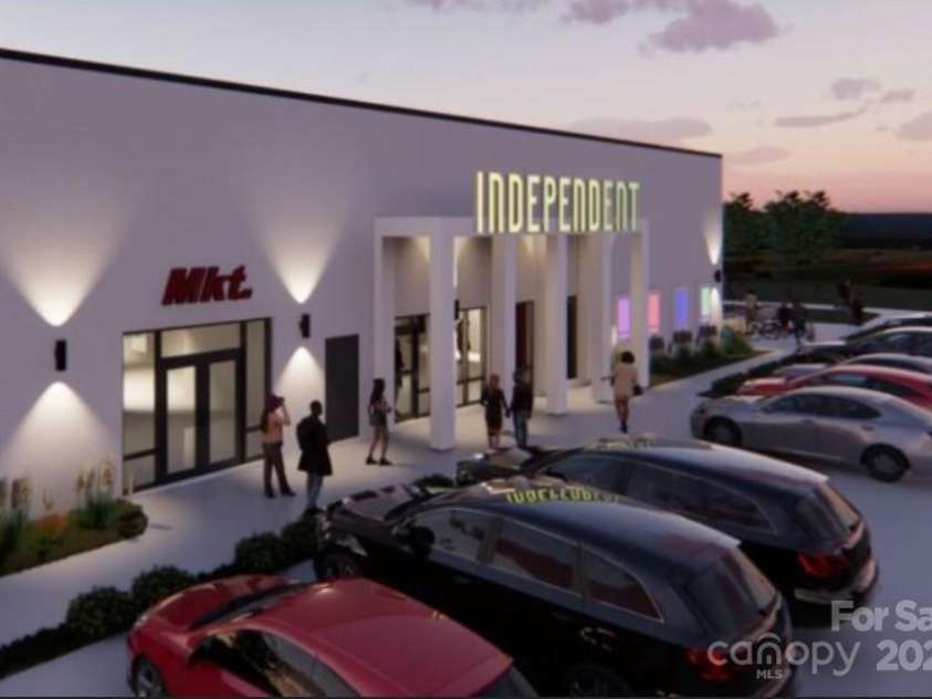 2601 Dora Drive, Charlotte, NC 28215.  MLS# CAR4247903, YatesRealty ID 7006. 