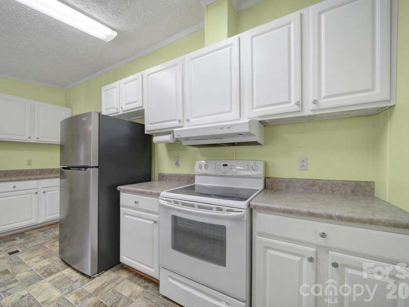 2236 White Heron Road, Liberty Hill, SC 29704.  MLS# CAR4324937, YatesRealty ID 7008. 