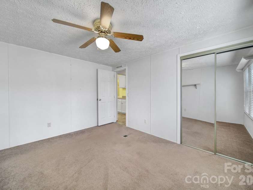 2236 White Heron Road, Liberty Hill, SC 29704.  MLS# CAR4324937, YatesRealty ID 7008. 