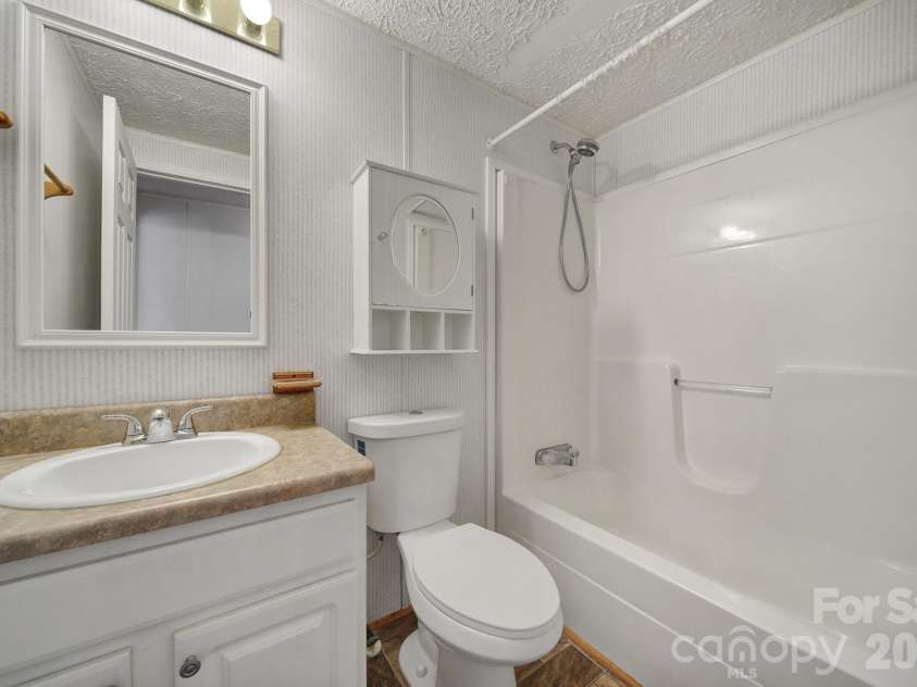 2236 White Heron Road, Liberty Hill, SC 29704.  MLS# CAR4324937, YatesRealty ID 7008. 