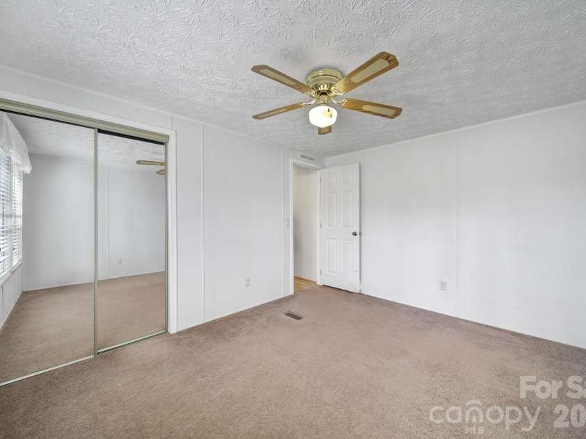 2236 White Heron Road, Liberty Hill, SC 29704.  MLS# CAR4324937, YatesRealty ID 7008. 