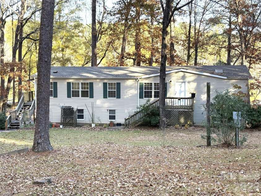 2236 White Heron Road, Liberty Hill, SC 29704.  MLS# CAR4324937, YatesRealty ID 7008. 