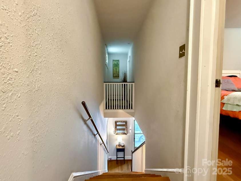 559 Washington Street, Rutherfordton, NC 28139.  MLS# CAR4247886, YatesRealty ID 7008. 