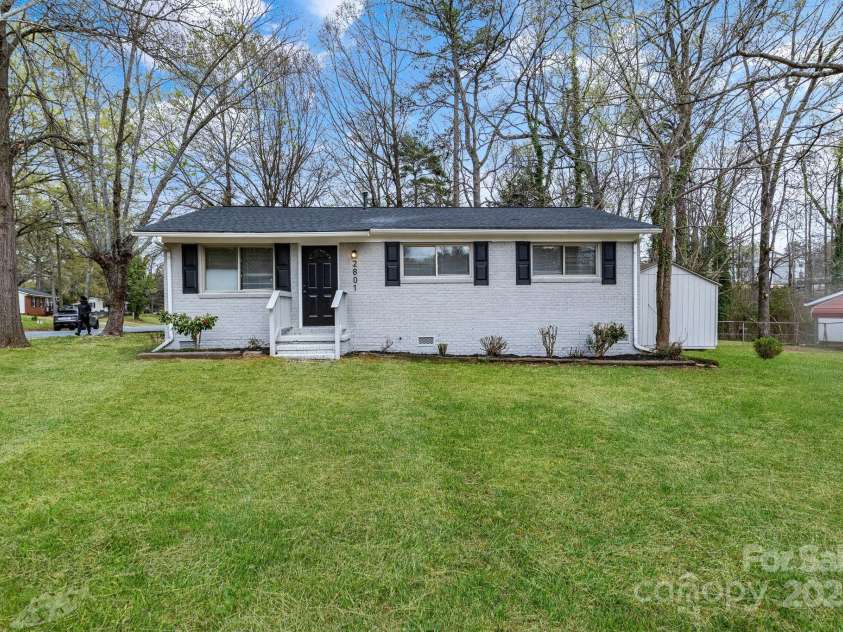 2801 Alleghany Street, Charlotte, NC 28208.  MLS# CAR4239718, YatesRealty ID 7009. Welcome to 2801 Alleghany St!!