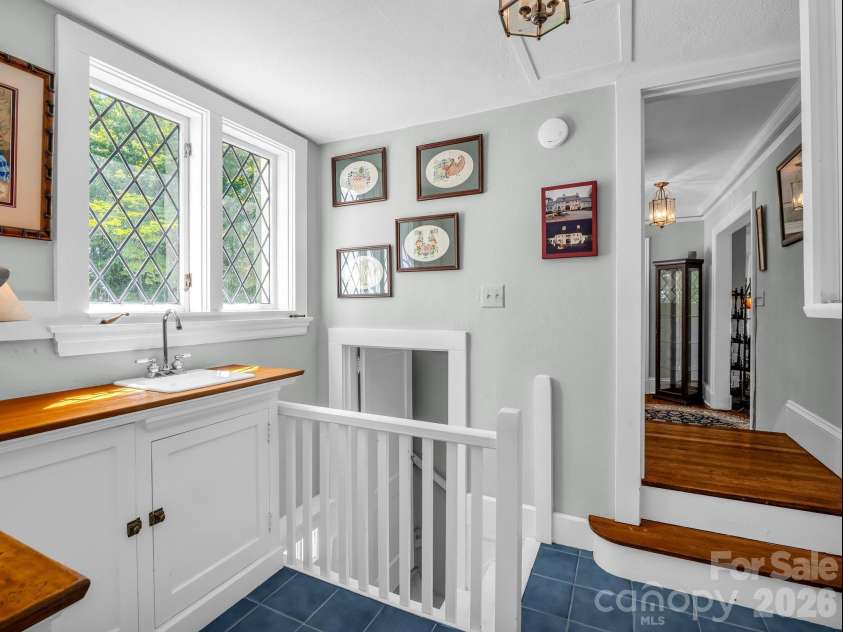287 Pacolet Ridge Lane, Tryon, NC 28782.  MLS# CAR4269055, YatesRealty ID 7009. 