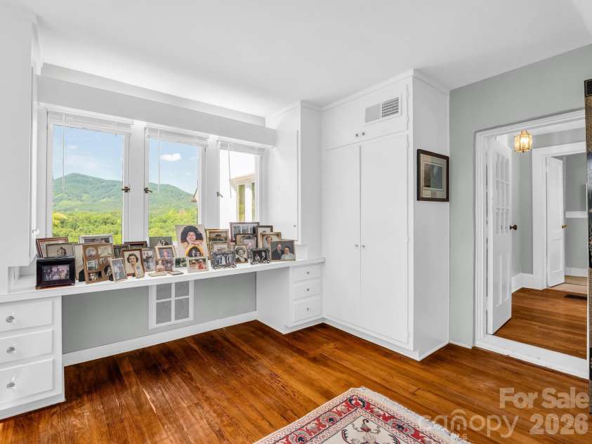 287 Pacolet Ridge Lane, Tryon, NC 28782.  MLS# CAR4269055, YatesRealty ID 7009. 