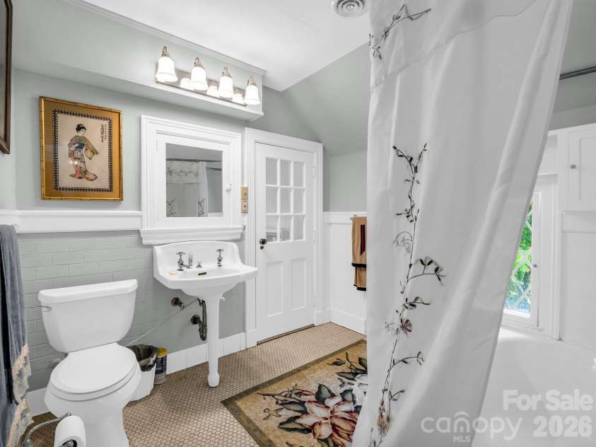 287 Pacolet Ridge Lane, Tryon, NC 28782.  MLS# CAR4269055, YatesRealty ID 7009. 
