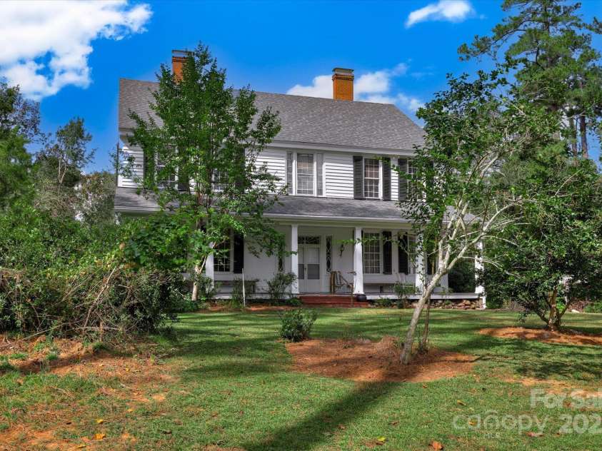 621 Meeting Road, Edgefield, SC 29824.  MLS# CAR4313551, YatesRealty ID 701. 