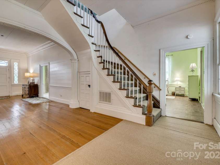 621 Meeting Road, Edgefield, SC 29824.  MLS# CAR4313551, YatesRealty ID 701. 