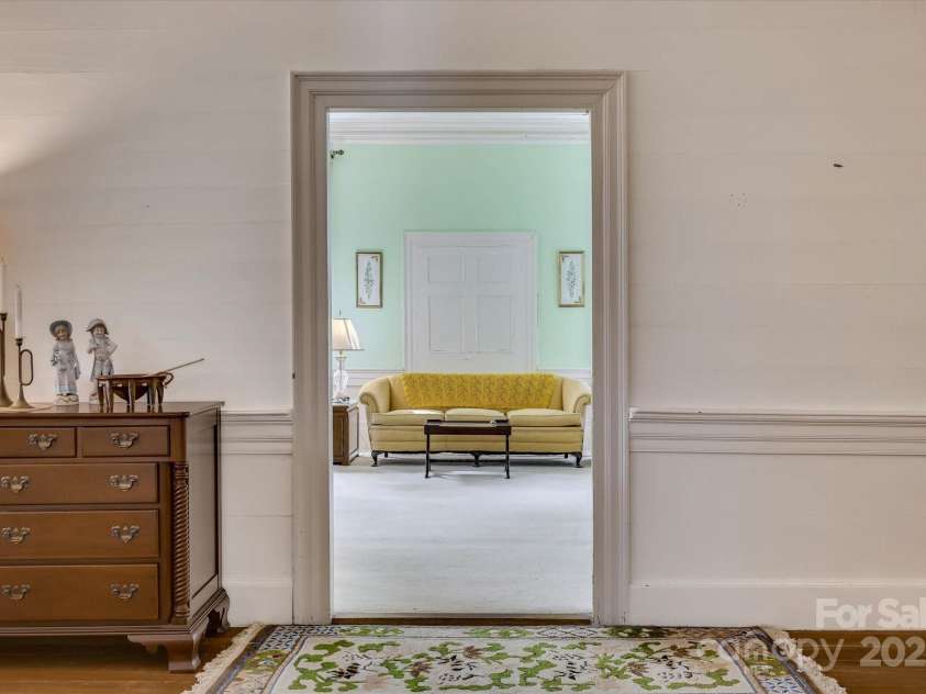 621 Meeting Road, Edgefield, SC 29824.  MLS# CAR4313551, YatesRealty ID 701. 