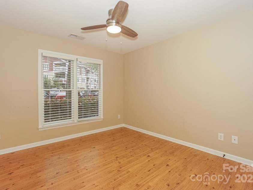 867 Southwest Drive, Davidson, NC 28036.  MLS# CAR4248359, YatesRealty ID 7010. 