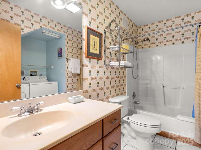 376 Ox Creek Road, Weaverville, NC 28787.  MLS# CAR4241579, YatesRealty ID 7011. 