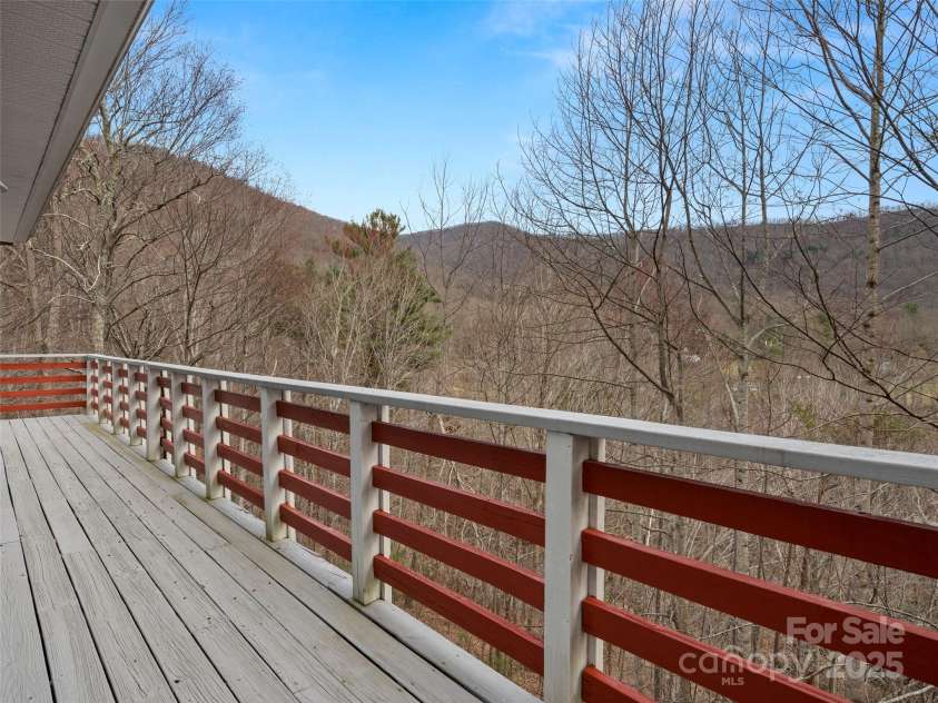 376 Ox Creek Road, Weaverville, NC 28787.  MLS# CAR4241579, YatesRealty ID 7011. Main level deck