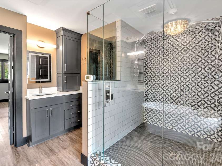 4209 Burning Tree Drive, Charlotte, NC 28277.  MLS# CAR4360192, YatesRealty ID 7012. 