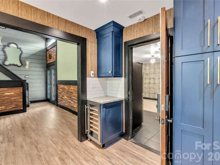 4209 Burning Tree Drive, Charlotte, NC 28277.  MLS# CAR4360192, YatesRealty ID 7012. 
