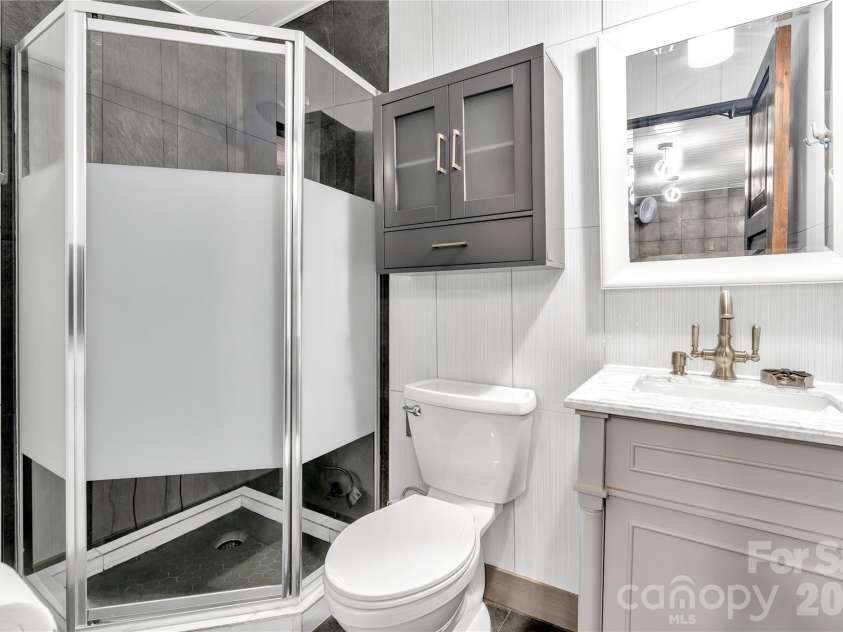 4209 Burning Tree Drive, Charlotte, NC 28277.  MLS# CAR4360192, YatesRealty ID 7012. 