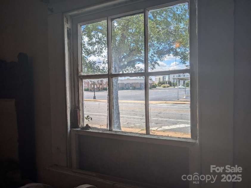 207 Charlotte Avenue, Rock Hill, SC 29730.  MLS# CAR4308188, YatesRealty ID 7013. 