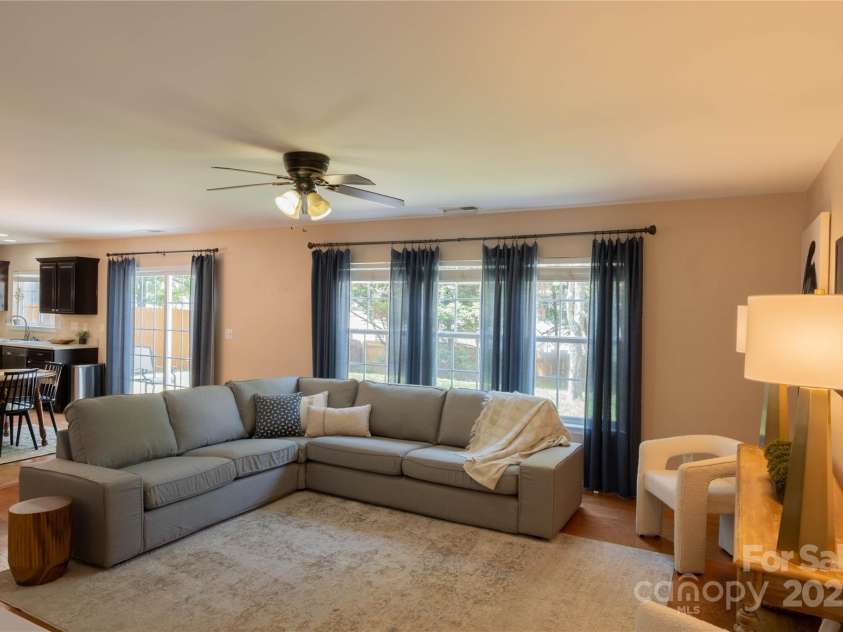 513 Buttercup Way, Fort Mill, SC 29715.  MLS# CAR4237308, YatesRealty ID 7013. 