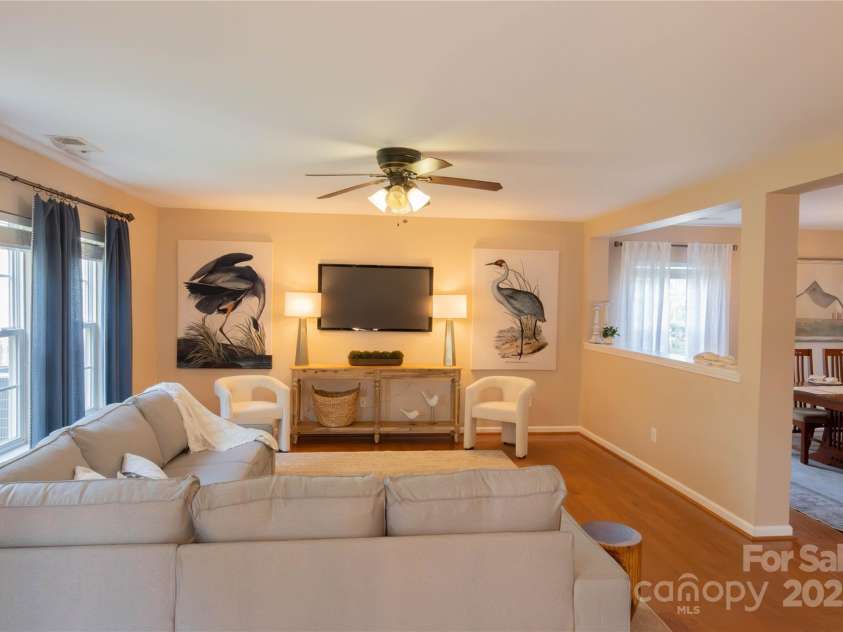 513 Buttercup Way, Fort Mill, SC 29715.  MLS# CAR4237308, YatesRealty ID 7013. 