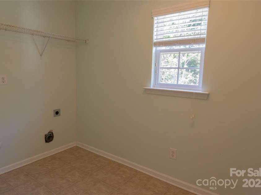 513 Buttercup Way, Fort Mill, SC 29715.  MLS# CAR4237308, YatesRealty ID 7013. 