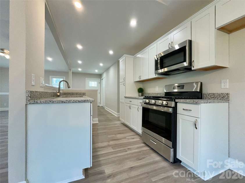 526 Manchester Road, Mount Gilead, NC 27306.  MLS# CAR4340319, YatesRealty ID 7014. 