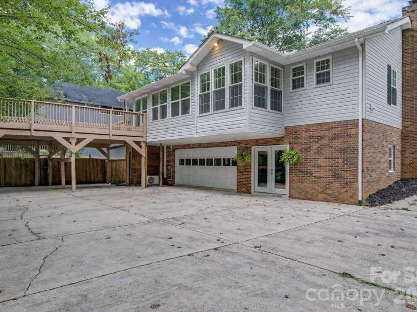 526 Manchester Road, Mount Gilead, NC 27306.  MLS# CAR4340319, YatesRealty ID 7014. 