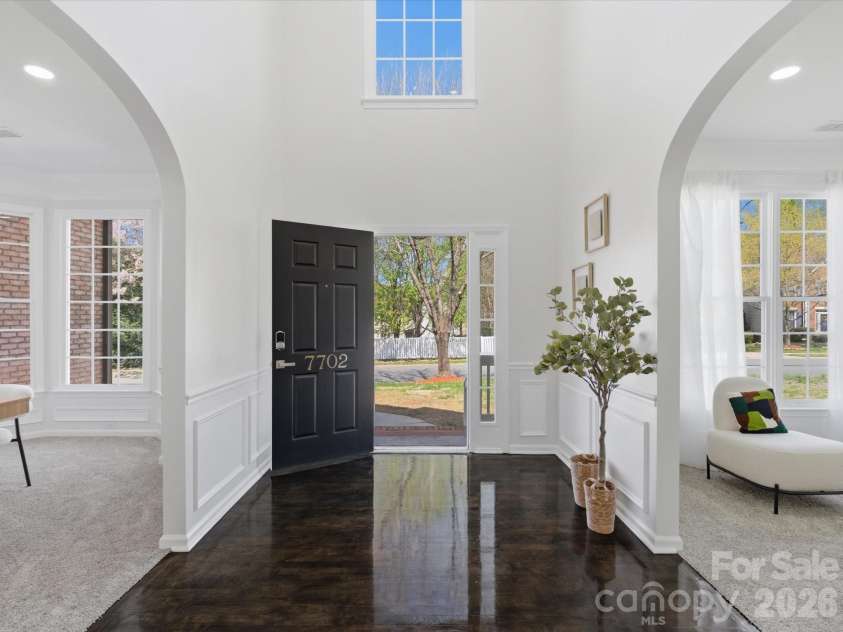 7702 Harrington Woods Road, Charlotte, NC 28269.  MLS# CAR4362387, YatesRealty ID 7016. 