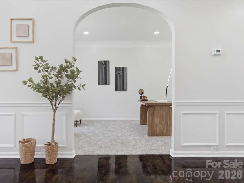 7702 Harrington Woods Road, Charlotte, NC 28269.  MLS# CAR4362387, YatesRealty ID 7016. 