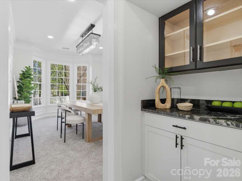 7702 Harrington Woods Road, Charlotte, NC 28269.  MLS# CAR4362387, YatesRealty ID 7016. 