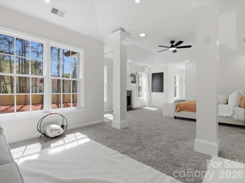 7702 Harrington Woods Road, Charlotte, NC 28269.  MLS# CAR4362387, YatesRealty ID 7016. 