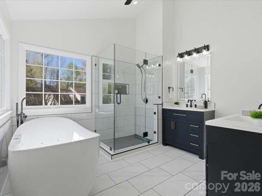 7702 Harrington Woods Road, Charlotte, NC 28269.  MLS# CAR4362387, YatesRealty ID 7016. 
