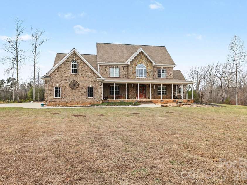 7710 Mcgee Trail, Tobaccoville, NC 27050.  MLS# CAR4343102, YatesRealty ID 7017. 