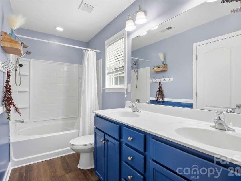 340 Fleetwood Road, York, SC 29745.  MLS# CAR4361677, YatesRealty ID 7018. 