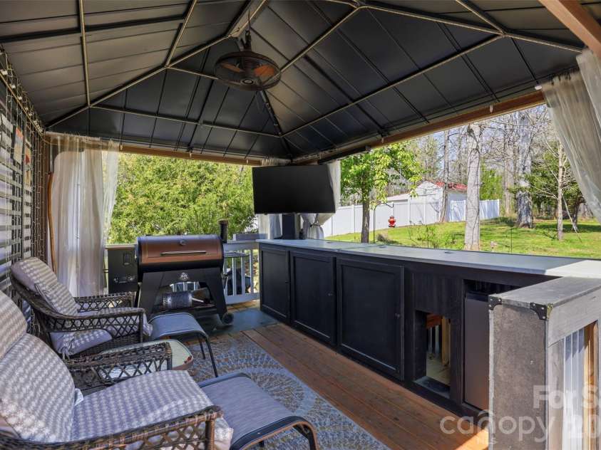 340 Fleetwood Road, York, SC 29745.  MLS# CAR4361677, YatesRealty ID 7018. 