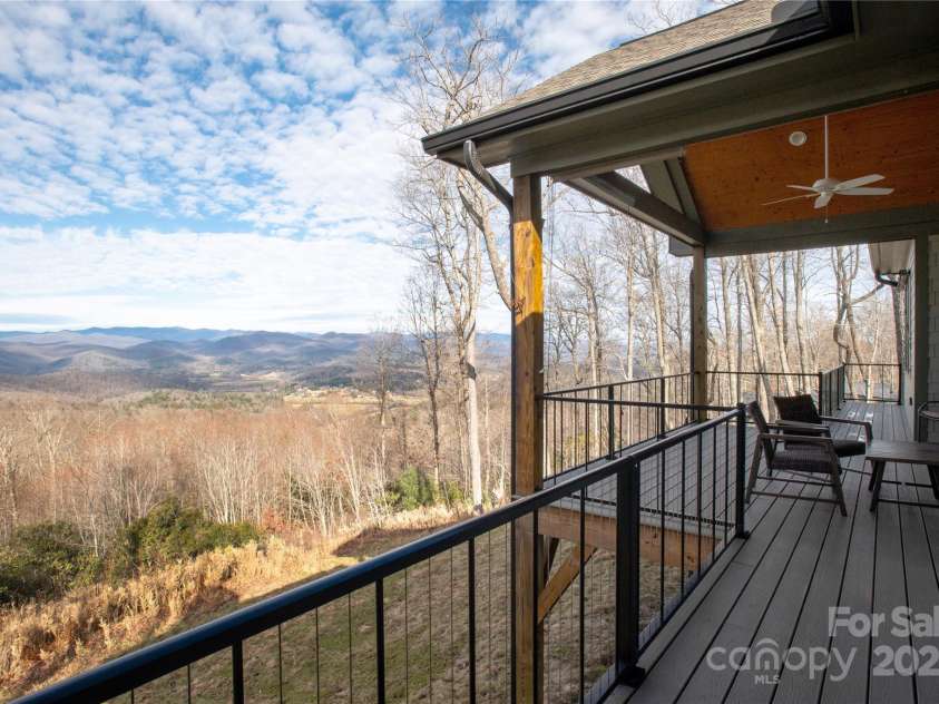 69 Pepperbush Road, Brevard, NC 28712.  MLS# CAR4329765, YatesRealty ID 7019. 