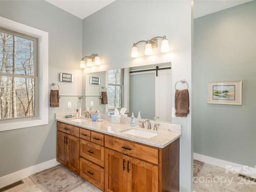 69 Pepperbush Road, Brevard, NC 28712.  MLS# CAR4329765, YatesRealty ID 7019. 
