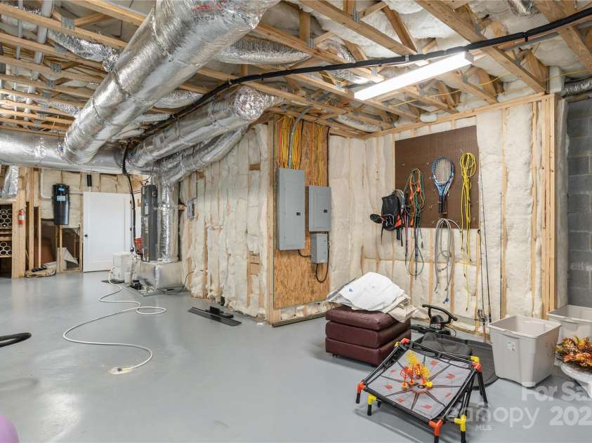 69 Pepperbush Road, Brevard, NC 28712.  MLS# CAR4329765, YatesRealty ID 7019. 