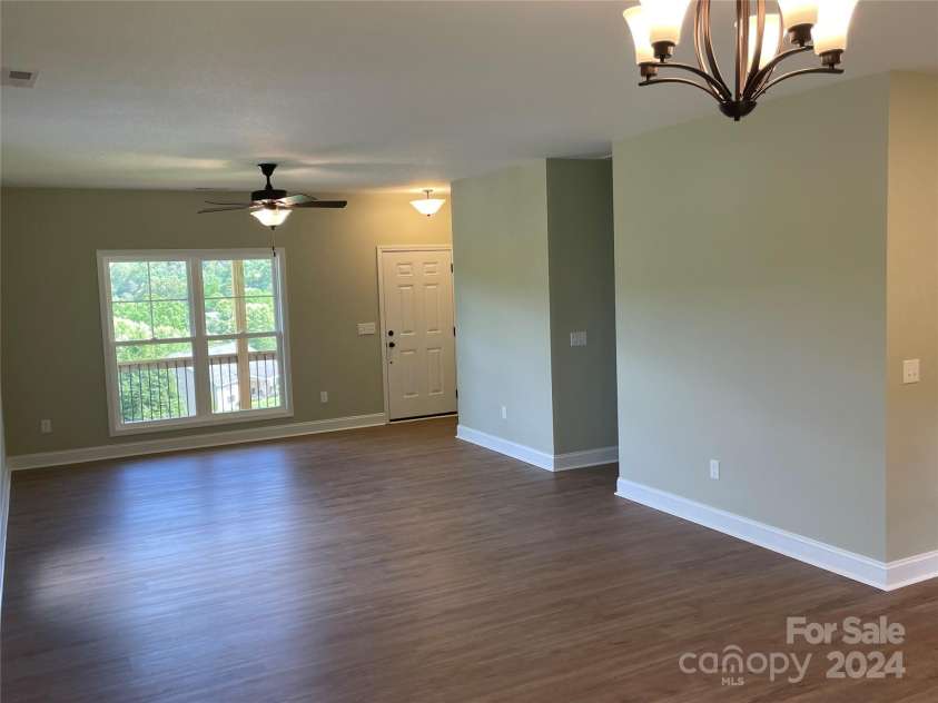 373 Barefoot Ridge, Clyde, NC 28721.  MLS# CAR4119628, YatesRealty ID 702. Long window views