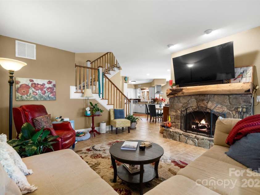 571 Terrys Gap Road, Fletcher, NC 28732.  MLS# CAR4330724, YatesRealty ID 702. 