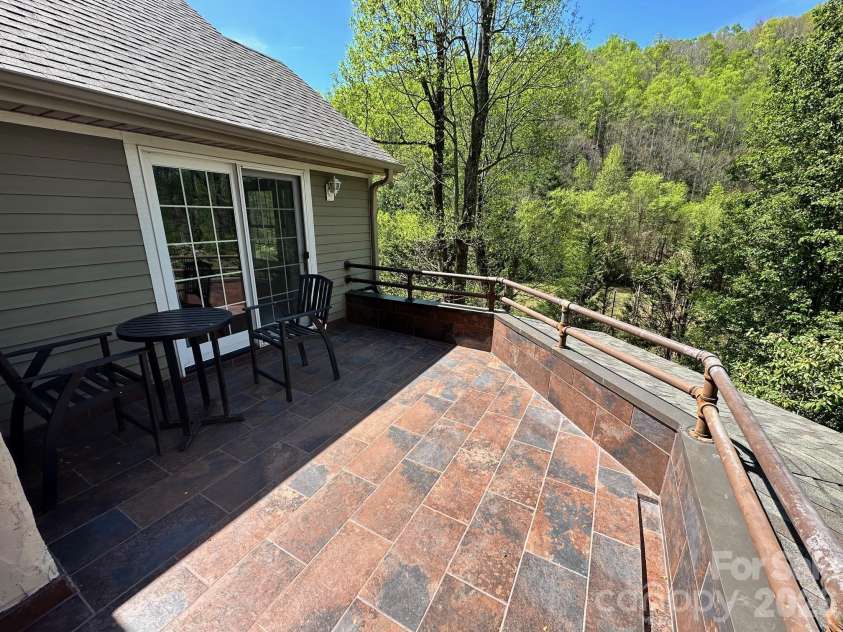 571 Terrys Gap Road, Fletcher, NC 28732.  MLS# CAR4330724, YatesRealty ID 702. AND a balcony/patio!!