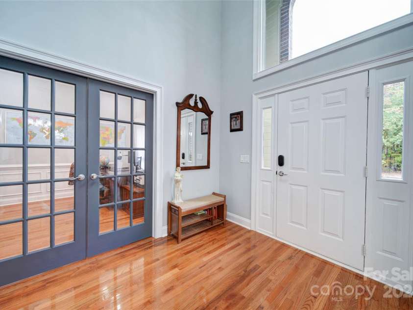 119 Plantation Drive, Mooresville, NC 28117.  MLS# CAR4198986, YatesRealty ID 7020. Enter Home and be Welcomed with 2 story Foyer